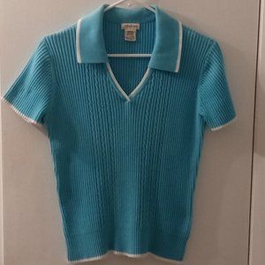 ST. JOHNS BAY BLUE LADIES V-NECK PULLOVER TOP SIZE MEDIUM
